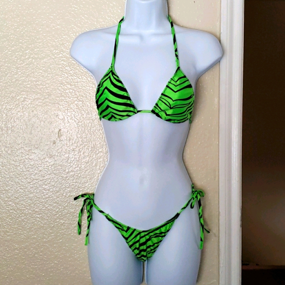 Lime Zebra 2-piece